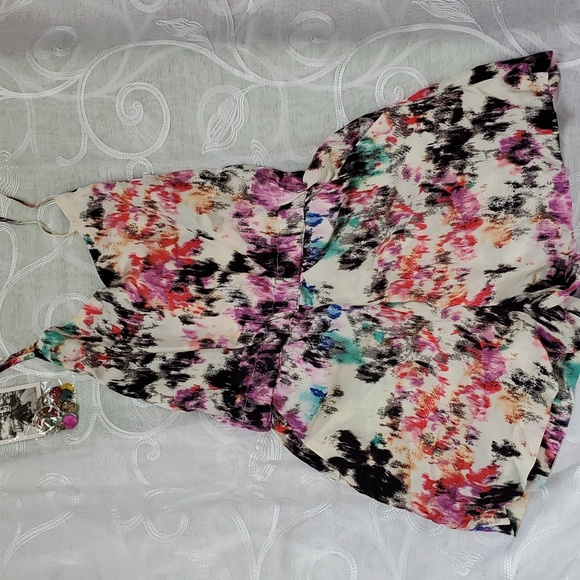NWT Anthropologie Earings & Oasis Scout Romper - Parker. Size Medium - Picture 9 of 10